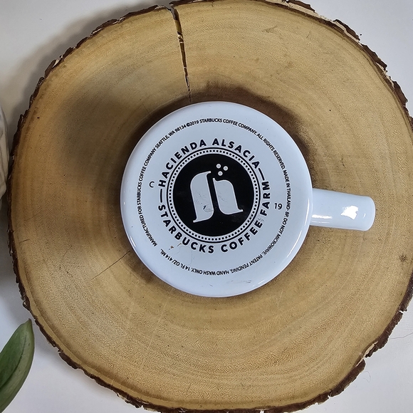 Starbucks Hacienda Alsacia Costa Rica Coffee Mug Blue Rim 14oz - Picture 3 of 3